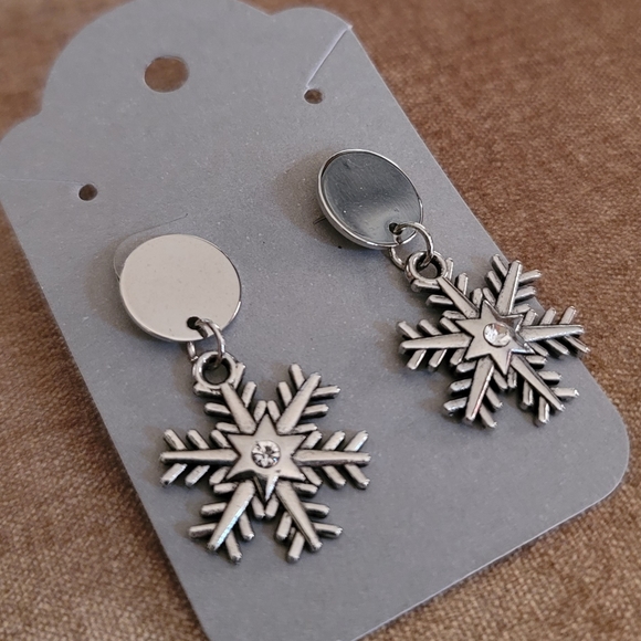 Handmade Sterling Silver Snowflake Earrings - Picture 2 of 3
